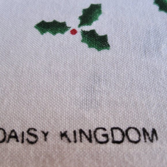 Daisy Kingdom Christmas Tossed Scotties w Holly Scottish Terrier Dogs Fabric 1 Y - Picture 4 of 6